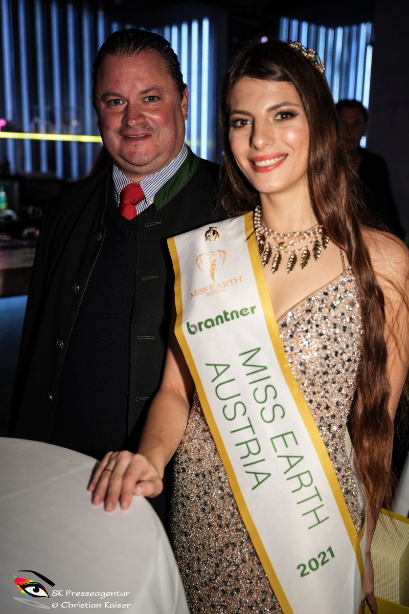 Miss-Earth-10.10.2026-Adobe-17