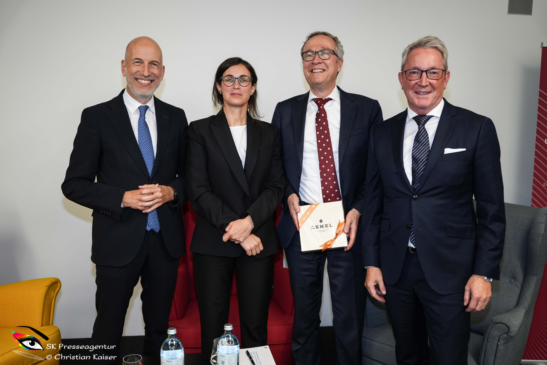 Swiss-Life-Europaeische-Geldpolitik-im-Fokus-6.10.2026-Adobe-83